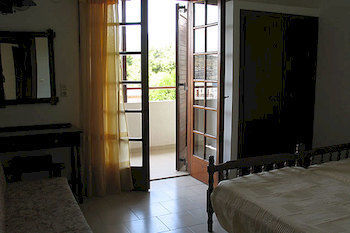 Voula Apartments Aegina Esterno foto